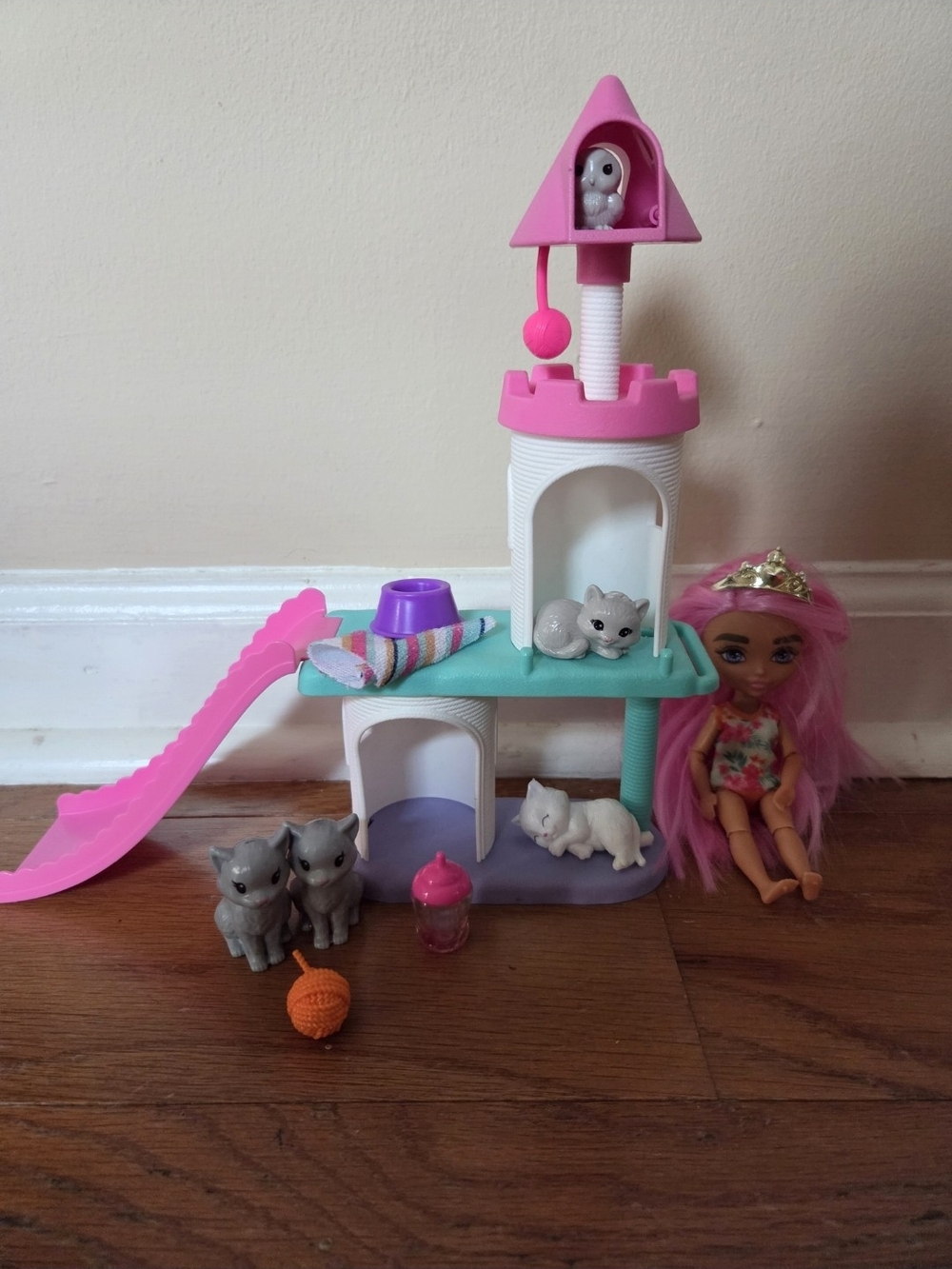 Princess Adventure Chelsea Pet Castle With Doll Accessories, 5 Pets